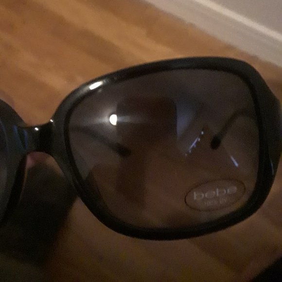 Bebe Sunglasses - Picture 2 of 4